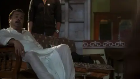 Still 2 of Sajini Shinde Ka Viral Video (2023) WEB-DL [Hindi DD5.1] 1080p 720p & 480p [x264/ESubs]
