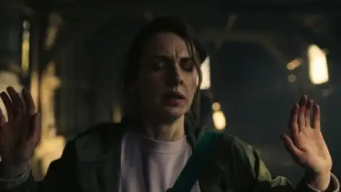 Still 8 of The Devil’s Hour (Season 2) WEB-DL [Hindi (ORG 5.1) & English] 1080p 720p & 480p [x264/10Bit-HEVC] | [ALL Episodes] | PrimeVideo Series
