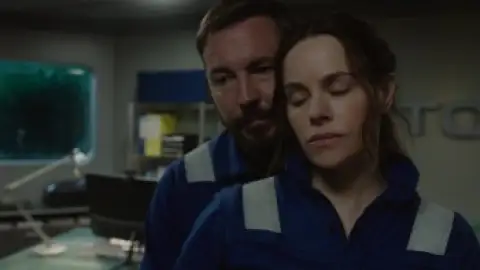 Still 2 of The Rig (Season 2) WEB-DL [Hindi (ORG 5.1) & English] 1080p 720p & 480p [x264/10Bit-HEVC] | [ALL Episodes] | PrimeVideo Series
