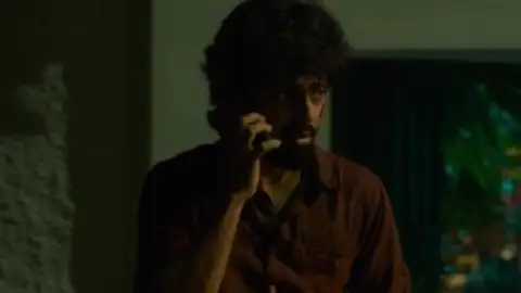 Still 5 of Selfie (2022) DS4K WEB-DL [Hindi (DD5.1) & Tamil] 4K 1080p 720p & 480p Dual Audio [x264/HEVC]