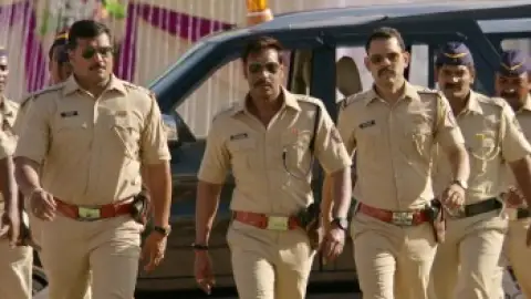 Still 7 of Singham Returns (2014) BluRay [Hindi DD5.1] 1080p 720p & 480p [x264/HEVC]