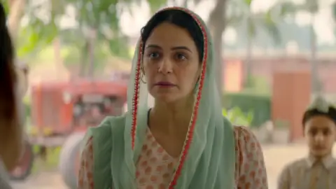 Still 2 of Laal Singh Chaddha (2022) WEB-DL [Hindi DD5.1] 1080p 720p & 480p [x264/HEVC] ESubs