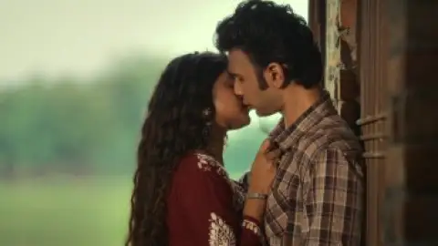 Still 4 of Thukra Ke Mera Pyaar (Season 1) WEB-DL [Hindi DD5.1] 4K 1080p 720p & 480p [x264/ESub] HD | ALL Episodes [HotStar Series]