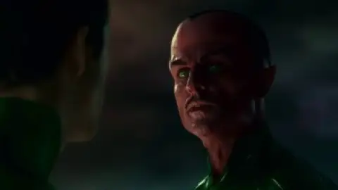 Still 4 of Green Lantern (2011) BluRay [Hindi (DD2.0) & English] 1080p 720p & 480p Dual Audio [x264/10Bit-HEVC]
