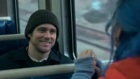 Still 1 of Eternal Sunshine of the Spotless Mind (2004) REMASTERED BluRay [Hindi (ORG 5.1) & English] 4K 1080p 720p & 480p Dual Audio [x264/10Bit-HEVC]