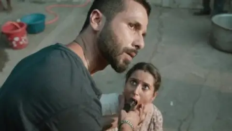 Still 6 of Deva (2025) WEB-DL [Hindi DD5.1] 4K 1080p 720p & 480p [x264/HEVC] | [NF]