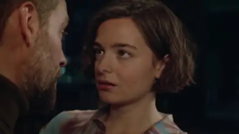 Still 6 of The Ex-Wife (Season 1) WEB-DL [Hindi (DD2.0) & English] 1080p 720p & 480p x264