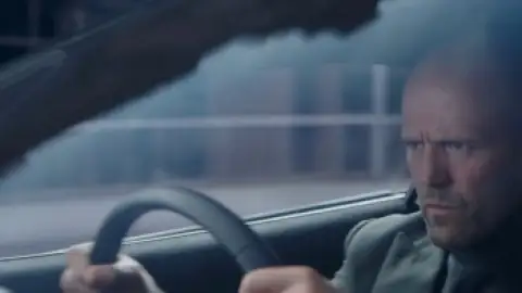 Still 2 of Fast & Furious Presents: Hobbs & Shaw (2019) BluRay [Hindi (DD5.1) & English] 1080p 720p & 480p Dual Audio [x264/10Bit-HEVC]