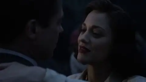 Still 5 of Allied (2016) BluRay [Hindi (DD5.1) & English] 1080p 720p & 480p Dual Audio [x264/10Bit-HEVC]