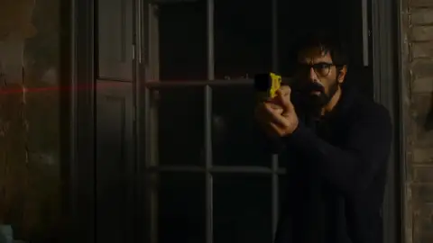 Still 1 of Nikita Roy (2025) DS4K WEB-DL [Hindi (ORG-DD5.1)] 4K 1080p 720p & 480p [x264/HEVC]