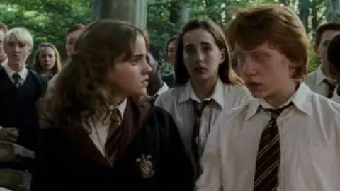 Still 2 of Harry Potter and the Prisoner of Azkaban (2004) BluRay [Hindi (ORG 2.0) & English] 1080p 720p & 480p Dual Audio [x264/10Bit-HEVC]