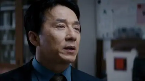 Still 2 of Rush Hour 3 (2007) BluRay [Hindi (ORG 2.0) & English] 1080p 720p & 480p Dual Audio [x264/10Bit-HEVC]