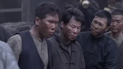 Still 4 of Ip Man (2008) BluRay [Hindi (ORG 2.0) & English] 4K 1080p 720p & 480p [x264/10Bit-HEVC]