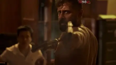 Still 9 of Veera Dheera Sooran: Part 2 (2025) [Hindi – HQ/Studio Dub] WEB-DL 4K 1080p 720p 480p [x264/HEVC] HD