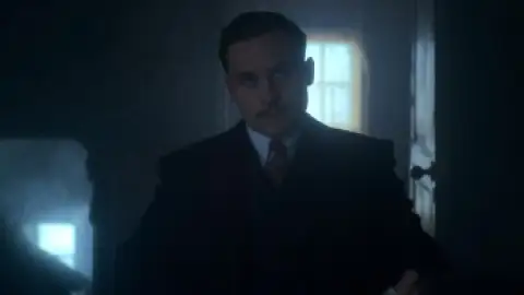 Still 3 of Peaky Blinders (Season 6) BluRay [Hindi (DD2.0) & English] 1080p 720p & 480p [x264/10Bit-HEVC] | [ALL Episodes] | TV Series