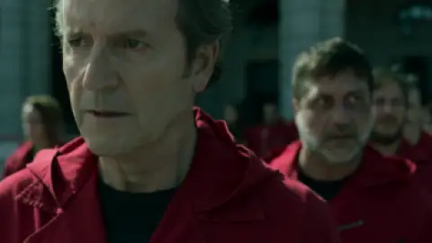 Still 7 of Money Heist (Season 5-VOL: 1) WEB-DL [Hindi DD5.1 & English] 1080p 720p 480p Dual Audio x264/10Bit HEVC | [ALL Episodes]