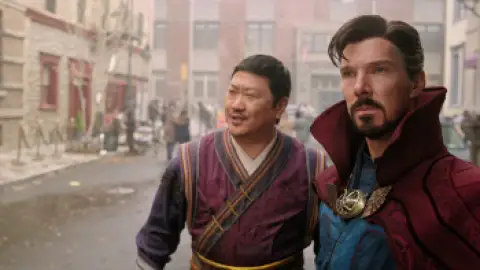 Still 3 of Doctor Strange: In The Multiverse of MadNess (2022) iMAX WEB-DL [Hindi (ORG 5.1) & English] 1080p 720p & 480p Dual Audio [x264/10Bit-HEVC]