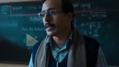Still 3 of Cuttputlli (2022) WEB-DL [Hindi DD5.1] 4K 1080p 720p & 480p [x264/HEVC]