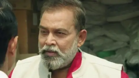 Still 4 of Sivappu Manjal Pachai (2019) WEB-DL [Hindi (ORG 2.0) & Tamil] 1080p 720p & 480p Dual Audio [x264/10Bit-HEVC]
