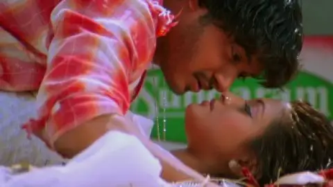 Still 3 of Apna Sapna Money Money (2006) WEB-DL [Hindi DD2.0] 1080p 720p & 480p [x264/HEVC]