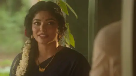 Still 2 of Neelavelicham (2023) WEB-DL [Hindi DD5.1] 1080p 720p & 480p x264 ESubs