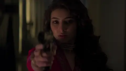 Still 9 of Dhurandhar: The Revenge (2026) DS4K WEB-DL [Hindi DD5.1] 4K 1080p 720p & 480p [x264/10Bit-HEVC] | [Raw & UnDekha]