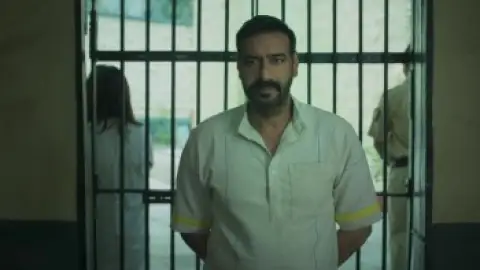 Still 7 of Auron Mein Kahan Dum Tha (2024) WEB-DL [Hindi DD5.1] 4K 1080p 720p & 480p [x264/HEVC]