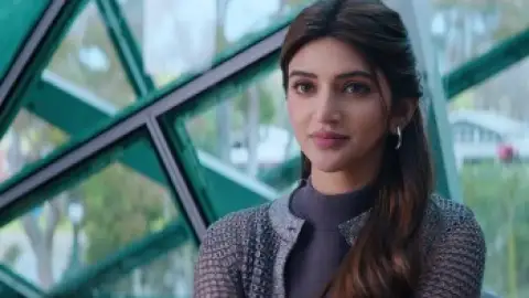 Still 2 of Robinhood (2025) [Hindi – HQ/Studio Dub] WEB-DL 1080p 720p 480p [x264/HEVC] HD | [Without-ADs]