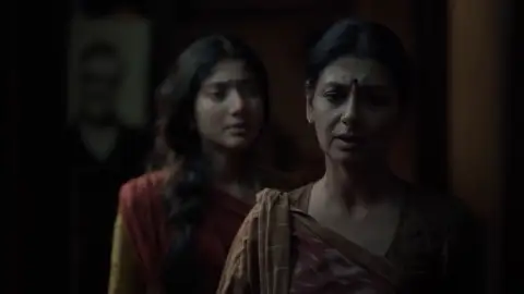 Still 6 of Viraata Parvam (2022) UNCUT WEB-DL [Hindi (ORG 5.1) + Telugu] 1080p 720p & 480p Dual Audio x264