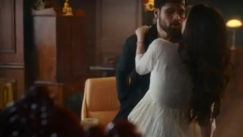 Still 5 of ShowTime (Season 1) WEB-DL [Hindi DD5.1] 4K 1080p 720p & 480p [x264/HEVC] HD | ALL Episodes [HotStar Series]