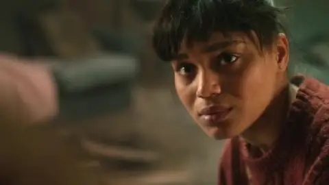 Still 5 of Brick (2025) WEB-DL [Hindi (DD5.1) & English] 1080p 720p & 480p Dual Audio [x264/10Bit-HEVC]