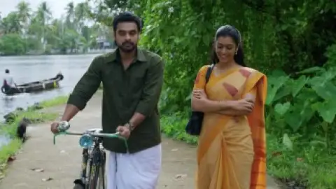 Still 1 of Narivetta (2025) DS4K WEB-DL [Hindi (DD5.1) & Malayalam] 4K 1080p 720p & 480p Dual Audio [x264/10Bit-HEVC]