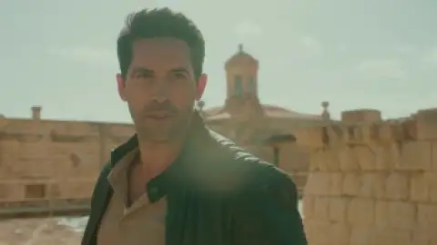 Still 4 of Accident Man: Hitman’s Holiday (2022) WEB-DL [Hindi (ORG 5.1) & English] 4K 1080p 720p & 480p Dual Audio [x264/10Bit-HEVC]