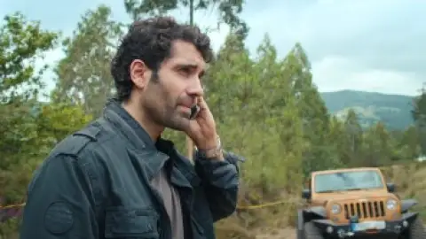 Still 1 of Gangs of Galicia (Season 1) WEB-DL [Hindi (ORG 5.1) & English] 1080p 720p & 480p [x264/HEVC] | [ALL Episodes] | NF Series