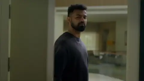 Still 2 of Diés Iraé (2025) WEB-DL [Hindi (DD5.1) & Malayalam] 4K 1080p 720p & 480p Dual Audio [x264/10Bit-HEVC]