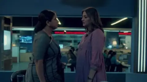 Still 3 of The Broken News (Season 2) WEB-DL [Hindi DD5.1] 1080p 720p & 480p [x264/ESubs] HD | ALL Episodes [ZEE5 Series]