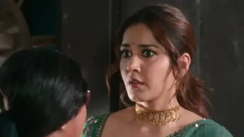 Still 6 of Aranmanai 4 (2024) DS4K WEB-DL [Hindi (DD5.1) & Tamil] 4K 1080p 720p & 480p Dual Audio [x264/HEVC]
