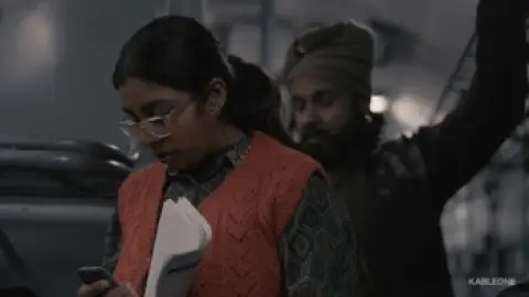 Still 1 of Lakadbaggey (Season 1) WEB-DL [Hindi (2.0) & Punjabi] 1080p 720p & 480p [x264] | KableOne Series | [ALL Episodes]