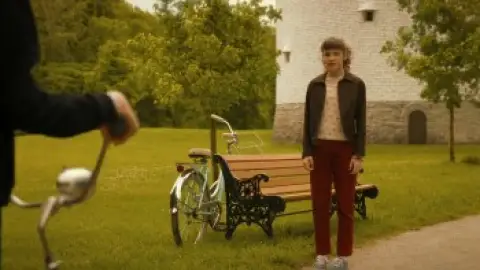 Still 5 of IT: Welcome to Derry (Season 1) WEB-DL [Hindi (DD2.0) & English] 4K 1080p 720p & 480p [x264/10Bit-HEVC] | [ALL Episodes] | HBO Series