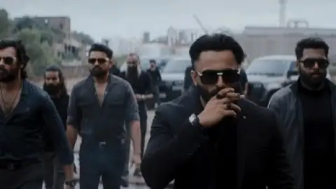 Still 2 of Marco (2024) DS4K WEB-DL [Hindi (ORG 5.1) & Malayalam] 4K 1080p 720p & 480p Dual Audio [x264/10Bit-HEVC]