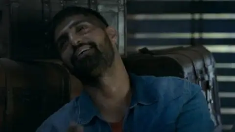 Still 5 of Jumper (2026) WEB-DL [Hindi DD5.1] 4K 1080p 720p & 480p [x264/HEVC]