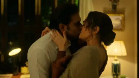Still 3 of Lootere (Season 1) WEB-DL [Hindi DD5.1] 1080p 720p & 480p [x264/10Bit-HEVC] HD | ALL Episodes [HotStar Series]