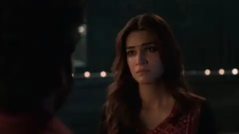 Still 6 of Tere Ishk Mein (2025) DS4K WEB-DL [Hindi DD5.1] 4K 1080p 720p & 480p [x264/10Bit-HEVC]