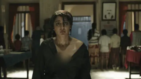 Still 1 of Yaadhum Oore Yaavarum Kelir (2023) WEB-DL [Hindi (ORG 5.1) & Tamil] 1080p 720p & 480p Dual Audio [x264/HEVC] HD