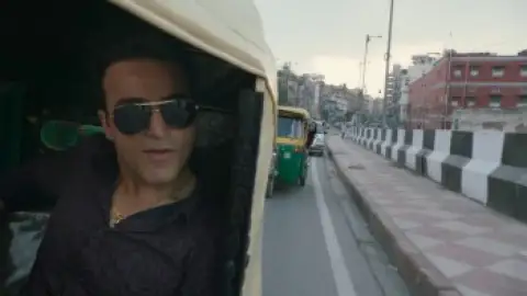 Still 1 of A Simple Murder (Season 1) WEB-DL [Hindi DD2.0] 1080p 720p & 480p HD [ALL Episodes] | SonyLiv Series