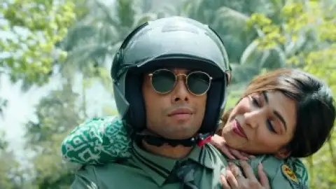 Still 2 of Yudhra (2024) WEB-DL [Hindi DD5.1] 4K 1080p 720p & 480p [x264/HEVC]
