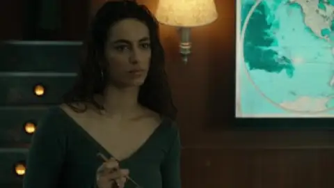 Still 3 of Berlin and the Lady with an Ermine (Season 1) WEB-DL [Hindi (DD5.1) & English] 4K 1080p 720p & 480p [x264/10Bit-HEVC] | [ALL Episodes] | NF Series