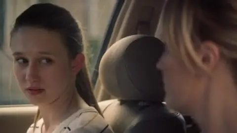 Still 1 of The Final Girls (2015) BluRay [Hindi (DD5.1) & English] 1080p 720p & 480p Dual Audio [x264/10Bit-HEVC]