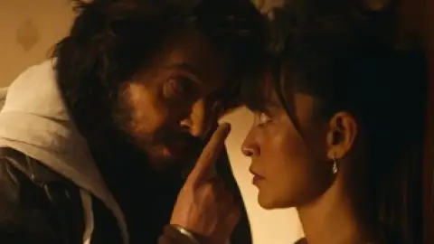 Still 3 of Glory (Season 1) WEB-DL [Hindi DD5.1] 1080p 720p & 480p [x264/HEVC] HD | ALL Episodes [NF Series]