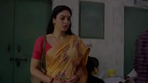 Still 4 of Dedh Bigha Zameen (2024) WEB-DL [Hindi DD5.1] 4K 1080p 720p & 480p [x264/HEVC]